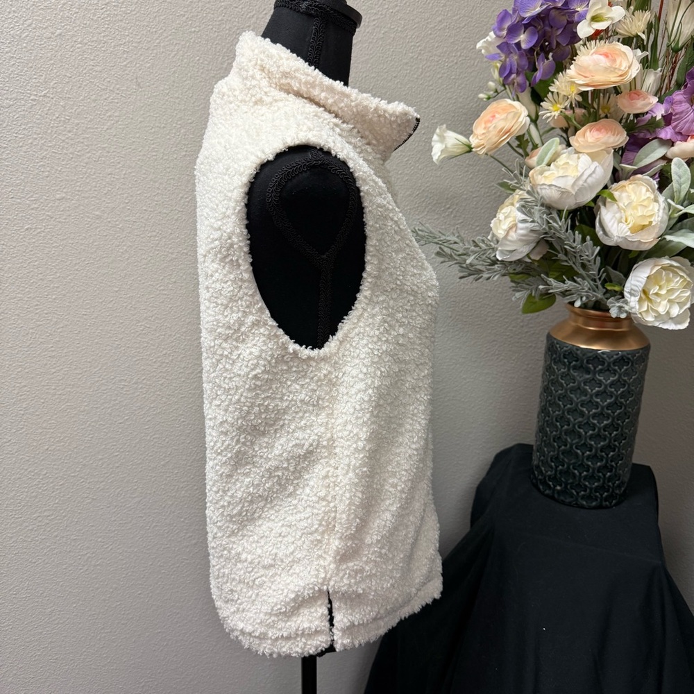 Umgee Sherpa Fleece Vest Women’s Small White Zip Up Cozy Fall Winter Layering - Picture 5 of 10
